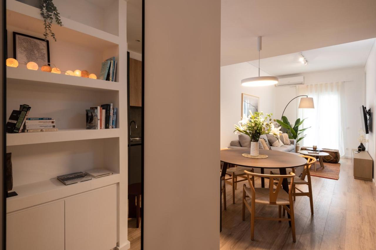 Unique 2 Bedrooms Apartment, Steps To Plaka And City Center Athens Exterior photo